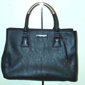 GUC Vintage  Nine West Black Large Leather Shoulder Bag
